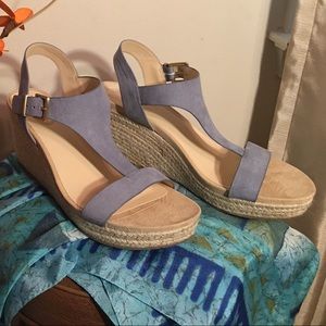 *NEW Unique color light blue suede sandals Sz 9.5